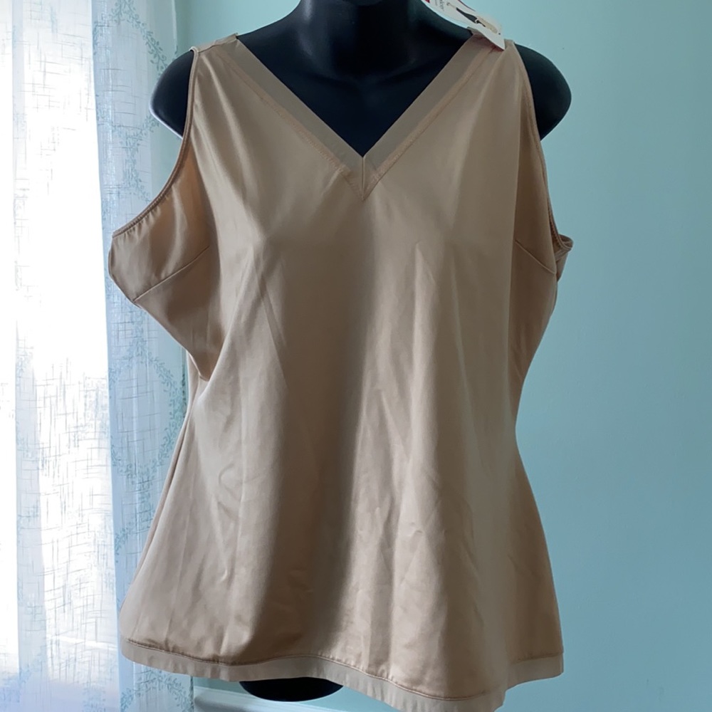 Spanx V-neck camisole Size 3X NWT
